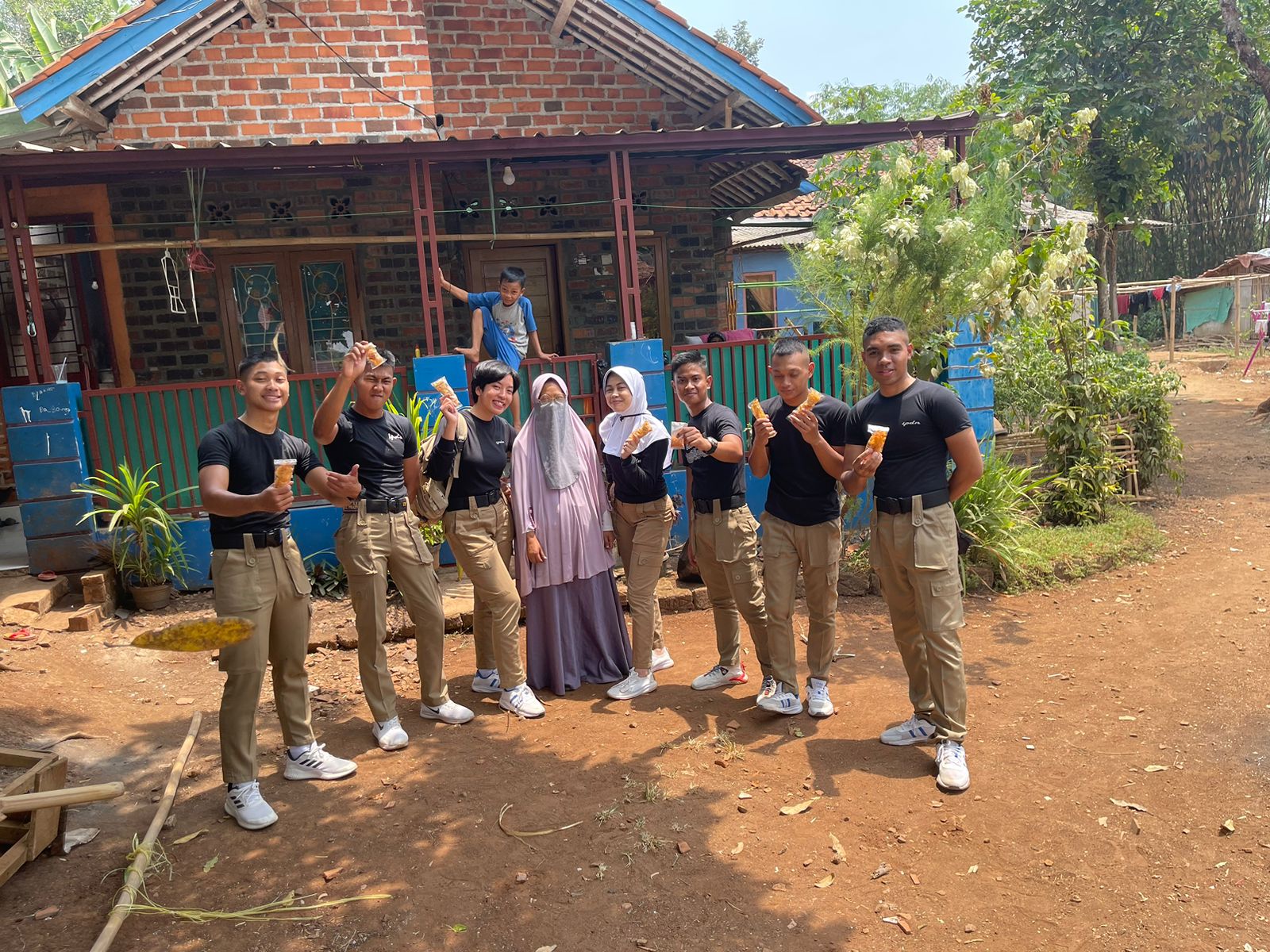 Kunjungan Praja Dalam Upaya Peningkatkan Potensi UMKM di Desa Warung Jeruk, Kabupaten Purwakarta